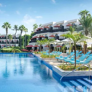 Üdülőközpont Ja Palm Tree Court,