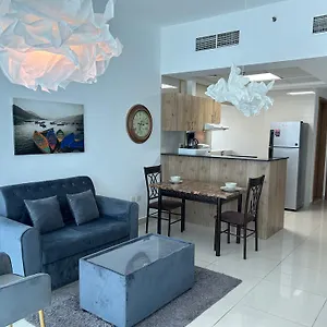 Apartman Golden Vacation Homes Continental Tower Marina